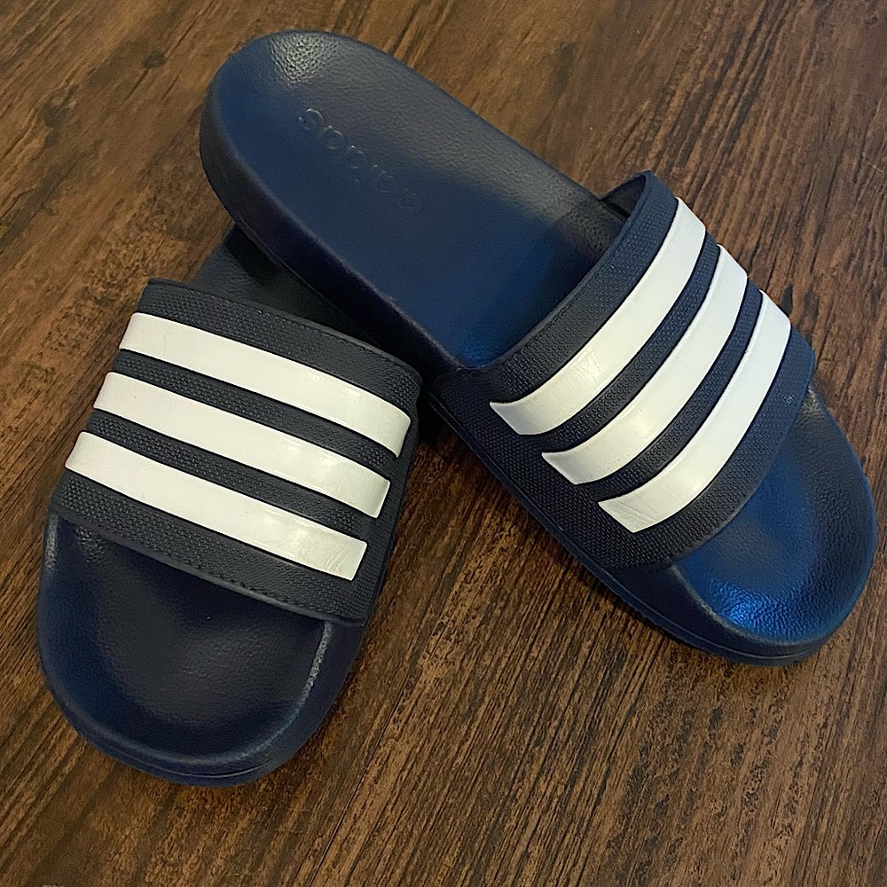 Men’s Adidas Cloudfoam Adilette Shower Slides Size 9